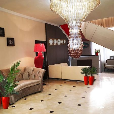 Hotel David Samtredia ภายนอก รูปภาพ