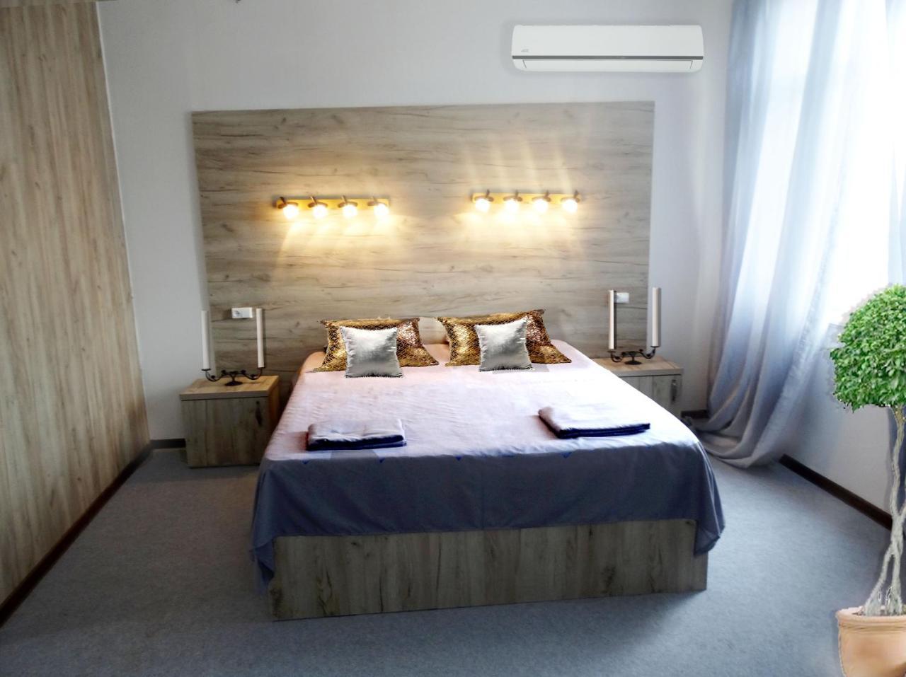 Hotel David Samtredia ภายนอก รูปภาพ