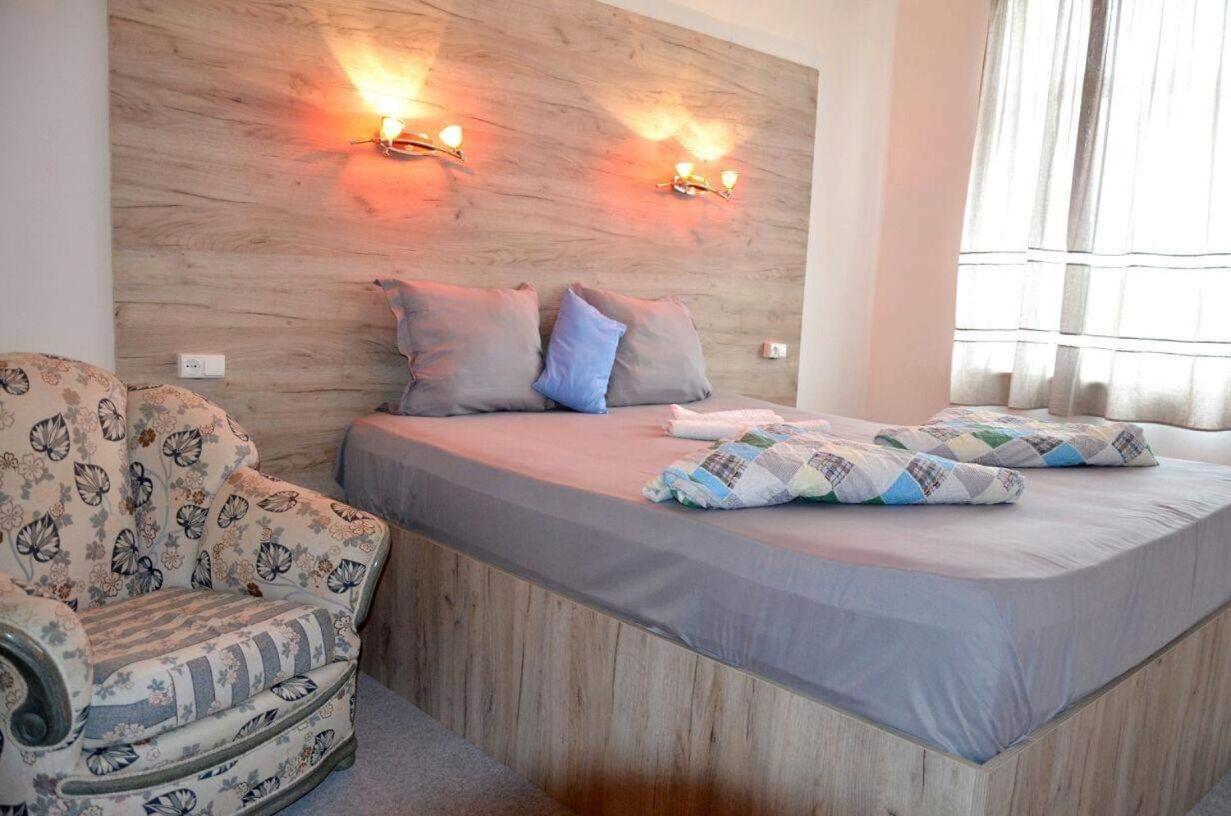 Hotel David Samtredia ภายนอก รูปภาพ